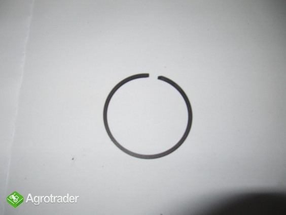 Pierścienie podnośnika URSUS C 330.    - zdjęcie 1